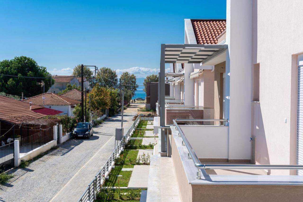 דירות Ofrínion Dionysos Residential Complex מראה חיצוני תמונה