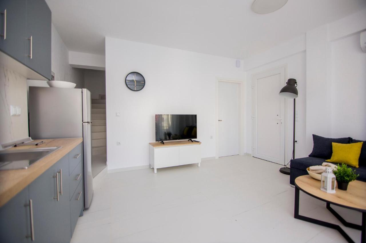 דירות Ofrínion Dionysos Residential Complex מראה חיצוני תמונה
