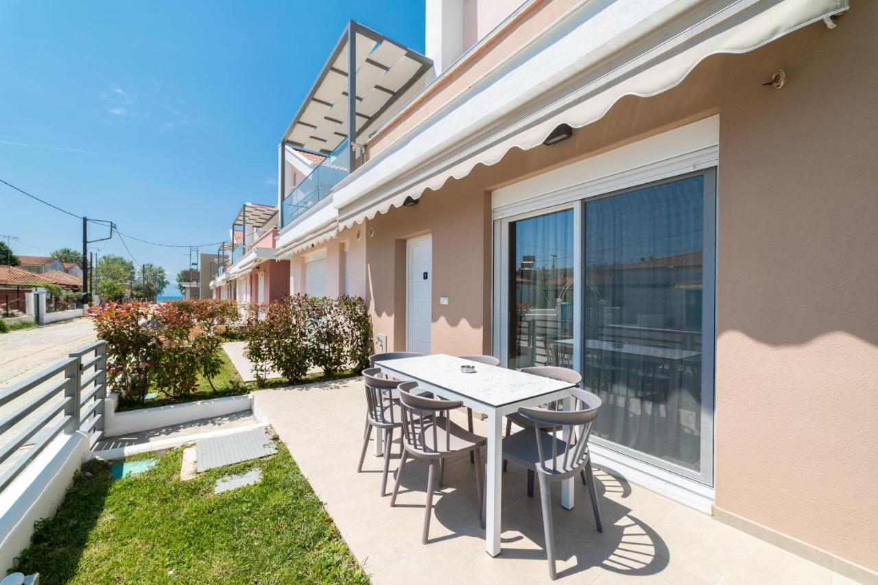 דירות Ofrínion Dionysos Residential Complex מראה חיצוני תמונה