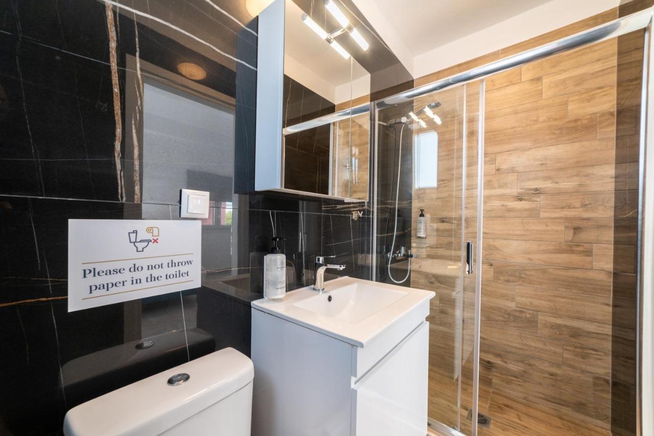 דירות Ofrínion Dionysos Residential Complex מראה חיצוני תמונה