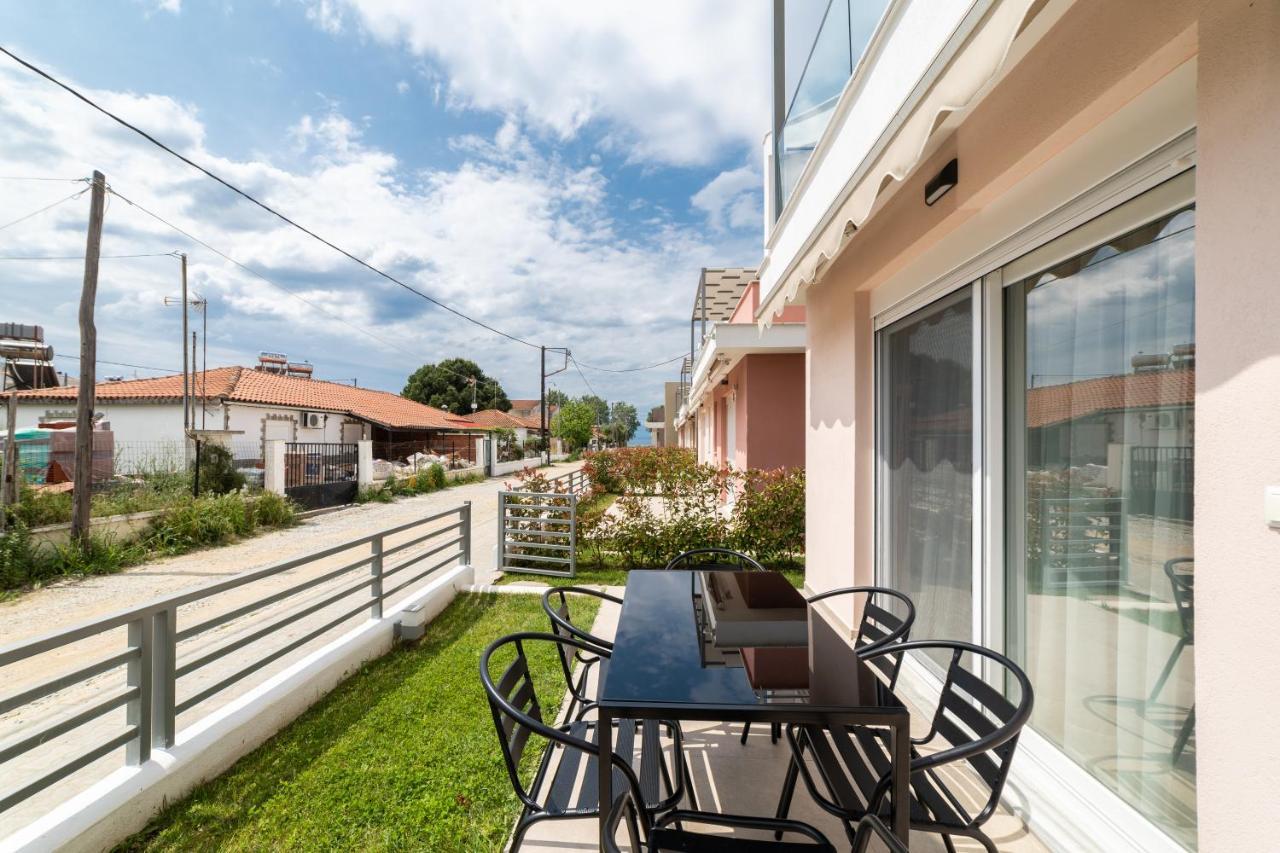 דירות Ofrínion Dionysos Residential Complex מראה חיצוני תמונה